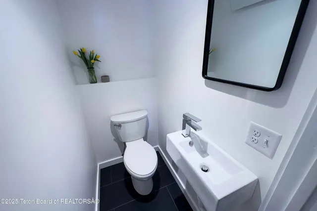 $1,145,000 | 355 West Deloney Avenue, Unit E6, Jackson, WY 83001