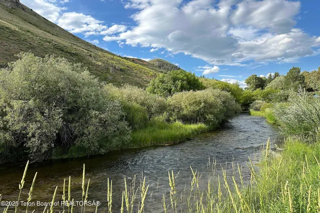 $1,145,000 | 355 West Deloney Avenue, Unit E6, Jackson, WY 83001