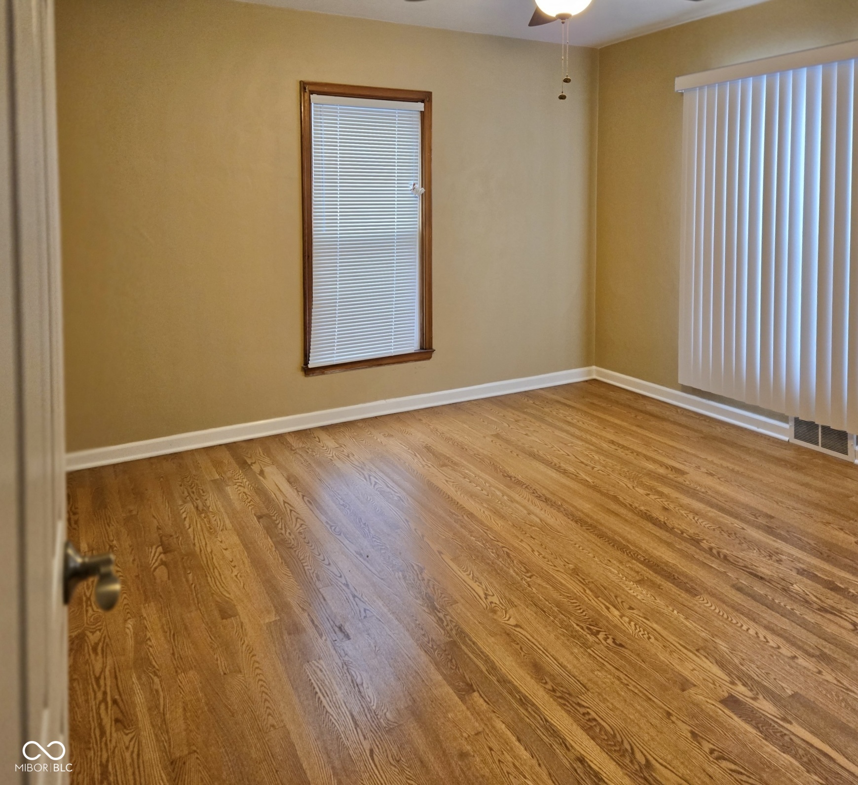 2640 38th Street Highland, IN 46322 - Photo 14 of 27