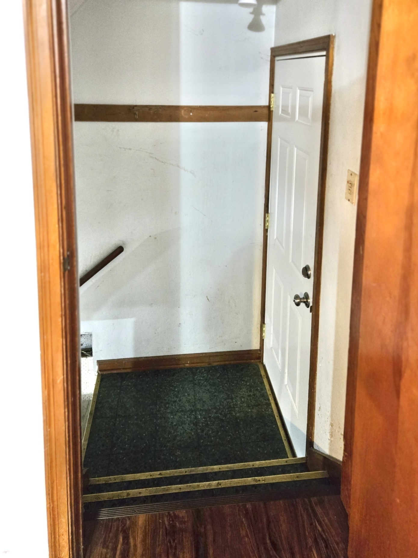 2640 38th Street Highland, IN 46322 - Photo 20 of 27