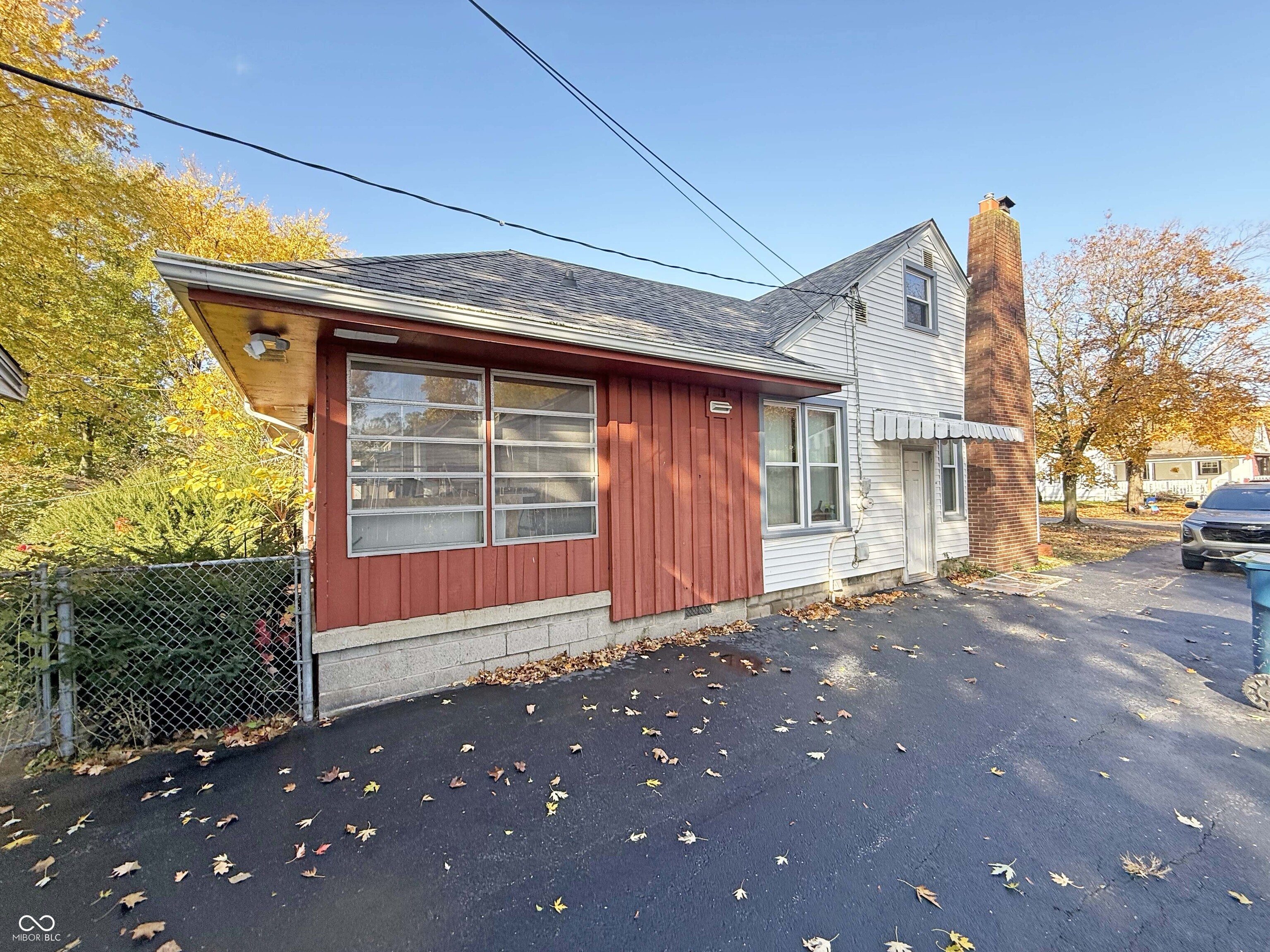 2640 38th Street Highland, IN 46322 - Photo 3 of 27