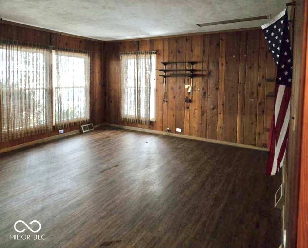 2640 38th Street Highland, IN 46322 - Photo 8 of 27