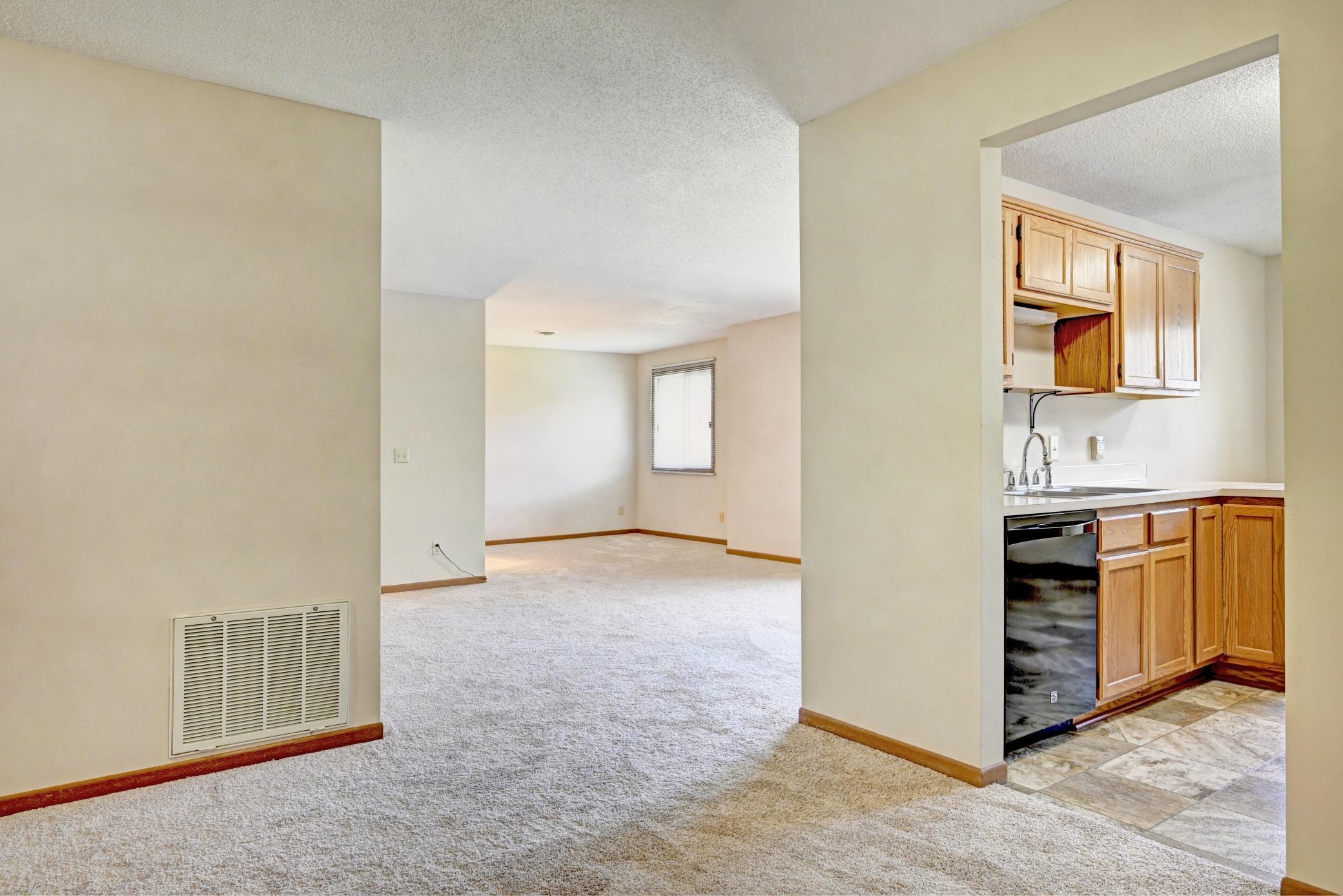 6240 Magda Drive, Unit D Maple Grove, MN 55369 - Photo 10 of 21