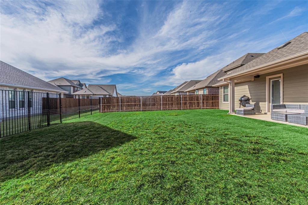 579 Ruthye Lane Pilot Point, TX 76258 - Photo 31 of 33