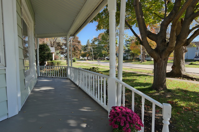 11814 Maple Avenue Hebron, IL 60034 - Photo 2 of 20 a view of a balcony