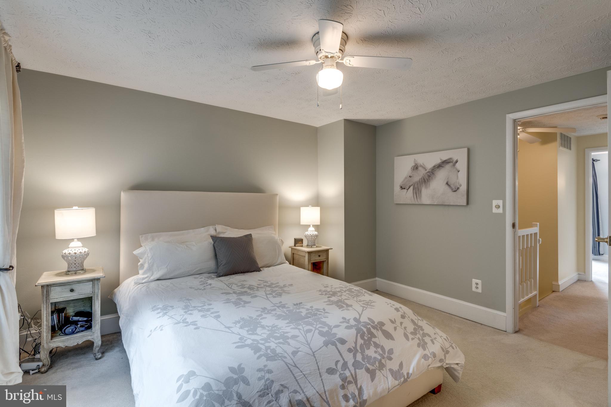 1600 Barnstead Drive Reston, VA 20194 - Photo 21 of 37 Spacious master with off white carpeting