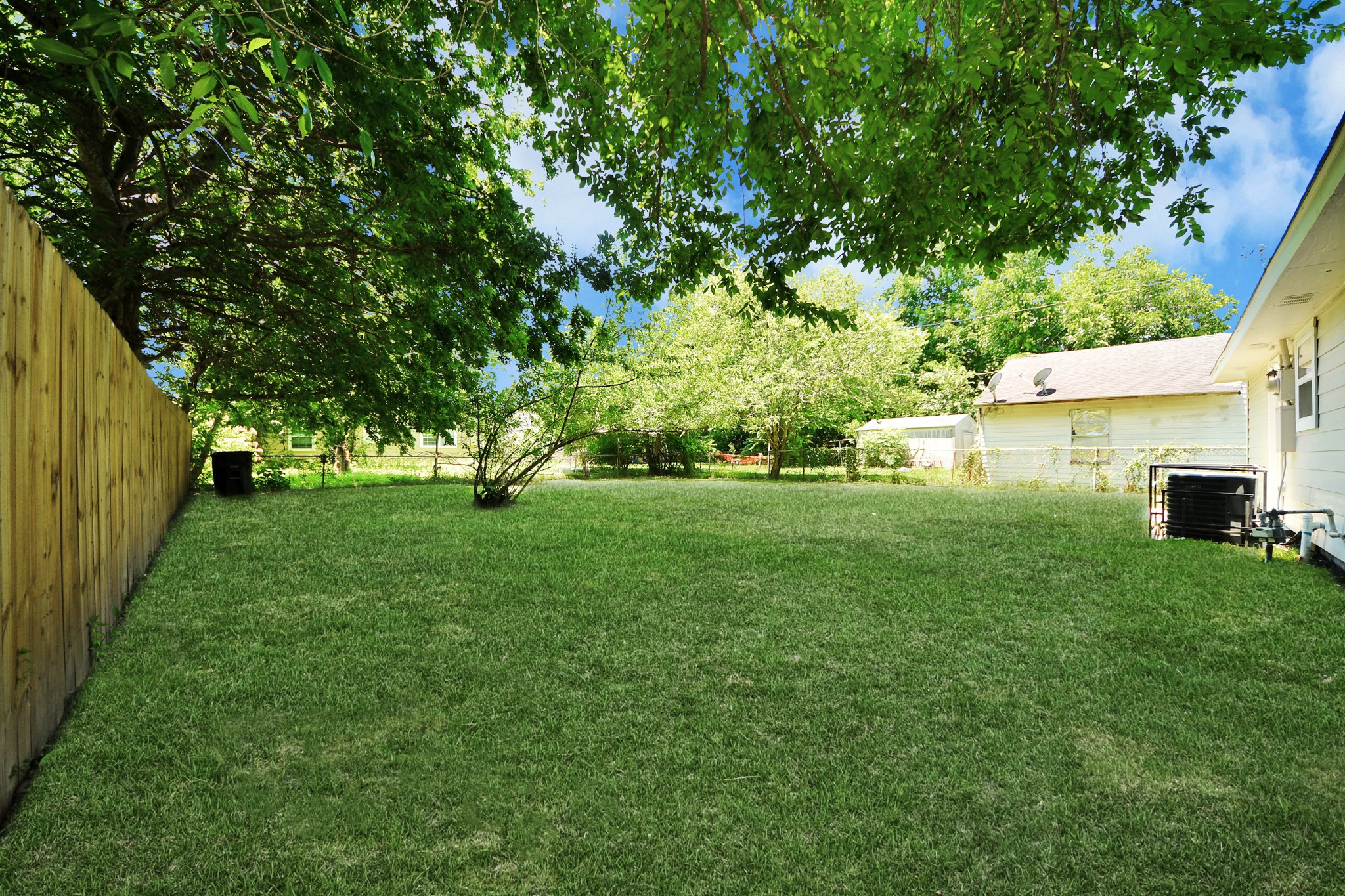 4914 Angleton Street Houston, TX 77033 - Photo 38 of 39 Gallery Image 38
