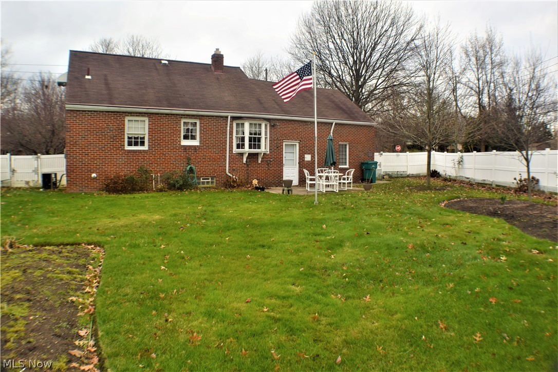 24455 Chardon Road Cleveland, OH 44143 - Photo 6 of 28 Gallery Image 6