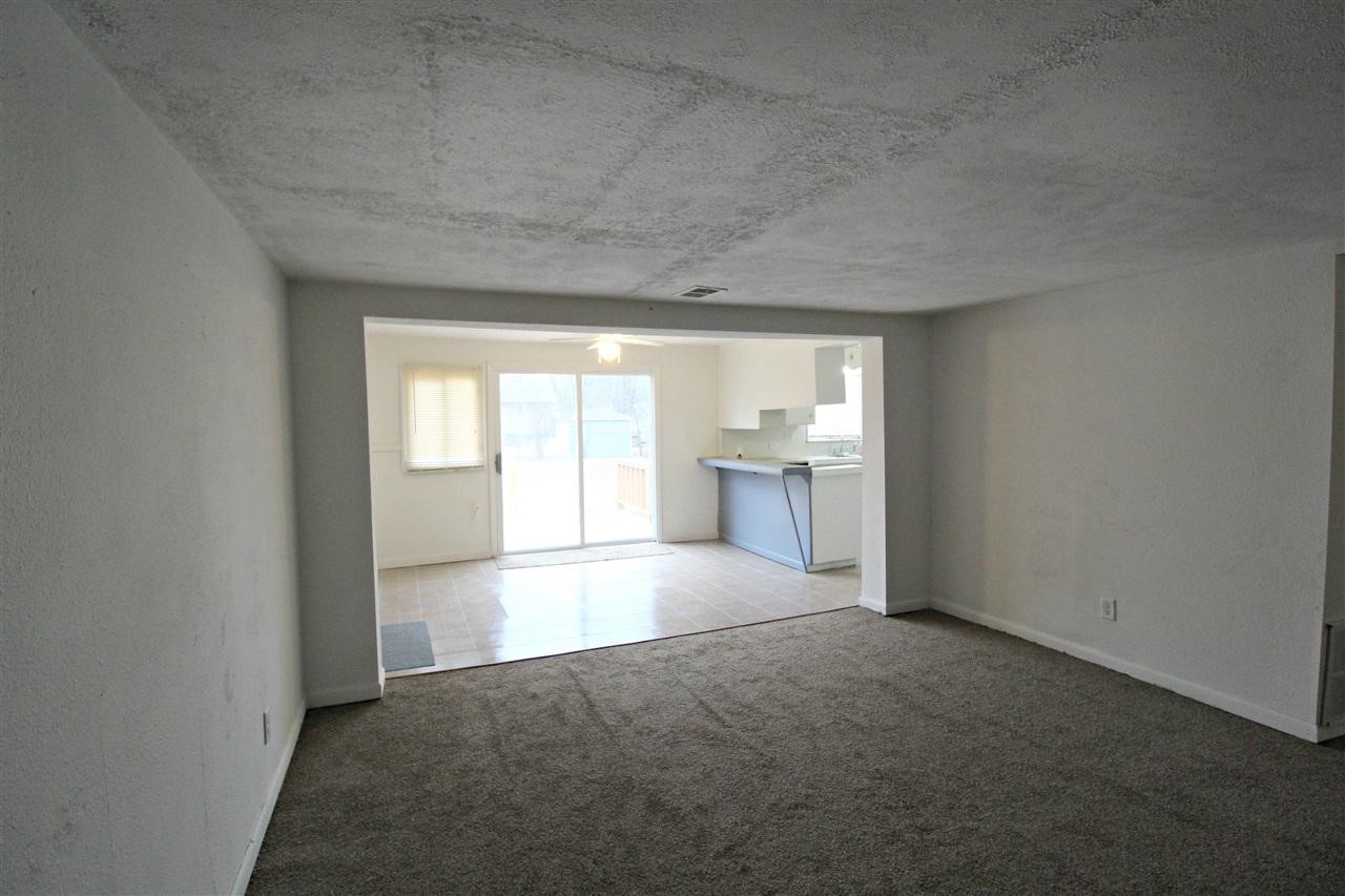 2253 Dutcher Road Flint, MI 48532 - Photo 4 of 18 21554539-3.JPG