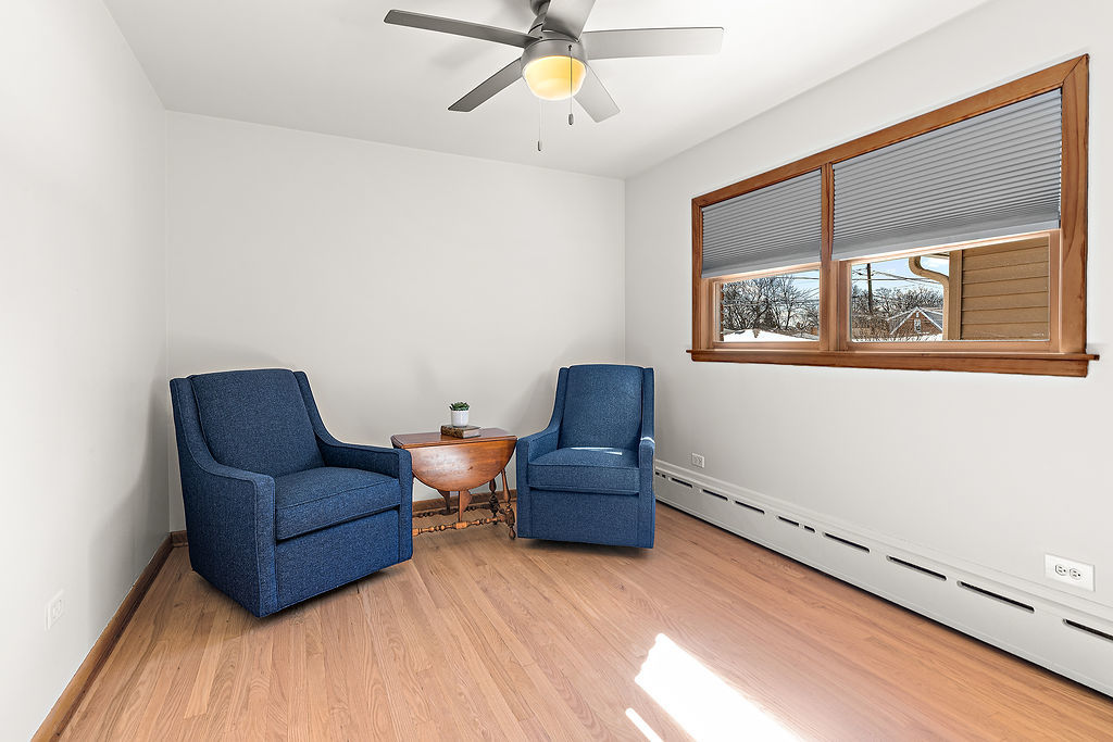 5353 North Nottingham Avenue Chicago, IL 60656 - Photo 11 of 20 a living room with furniture and a window