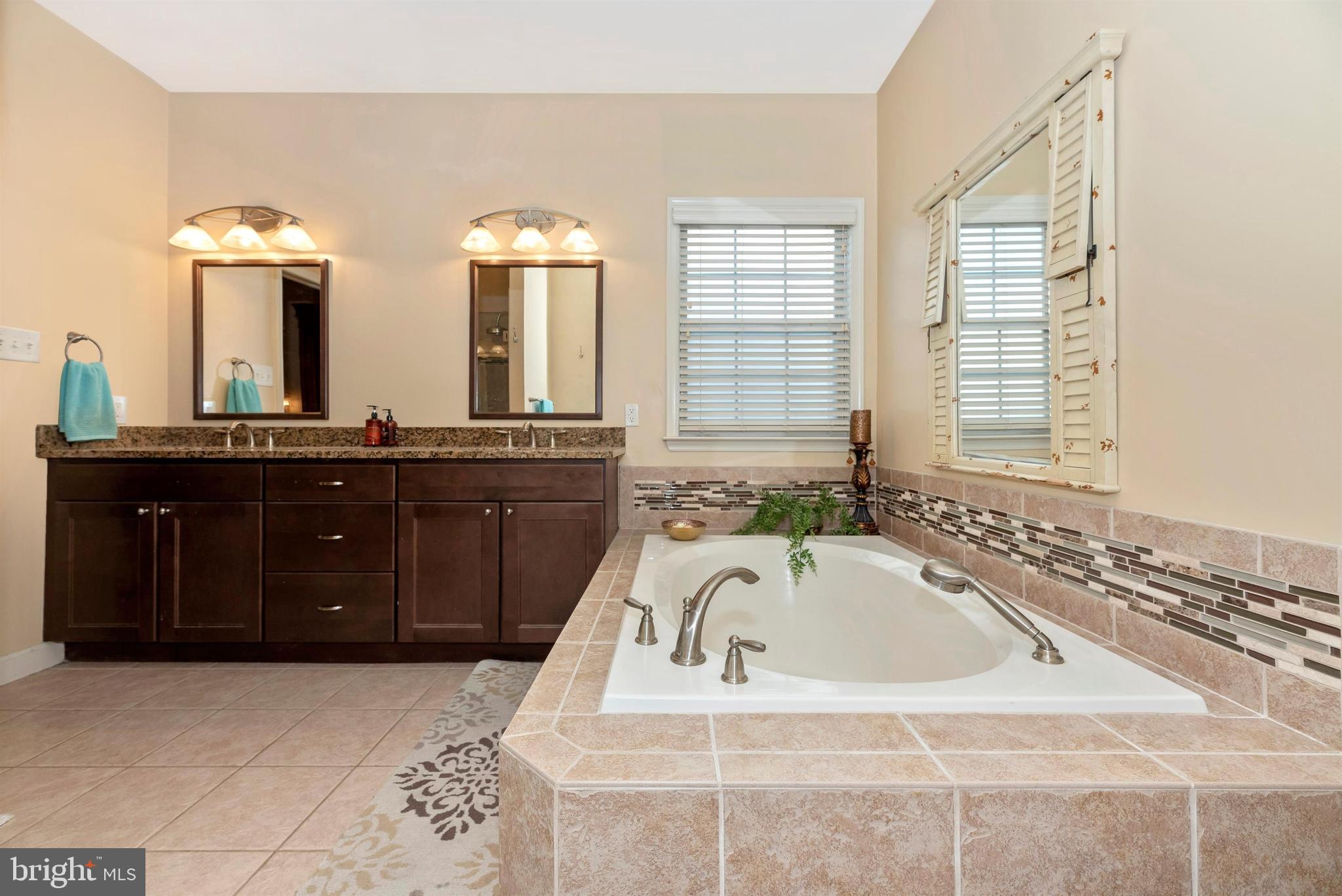 11221 Country Club Road New Market, MD 21774 - Photo 14 of 44 Main Level Master Suite Bath