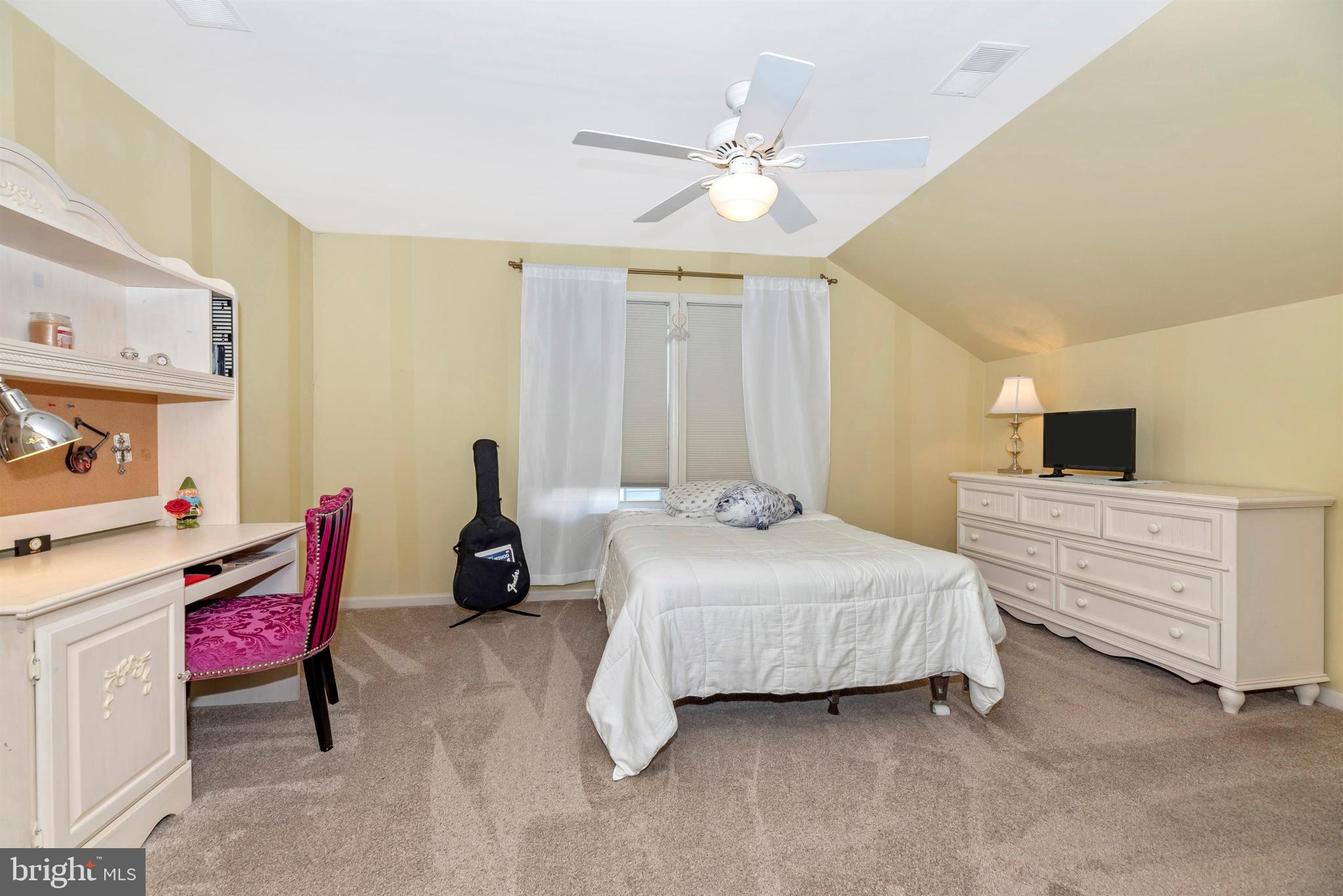 11221 Country Club Road New Market, MD 21774 - Photo 17 of 44 Upper Level - Third Bedroom