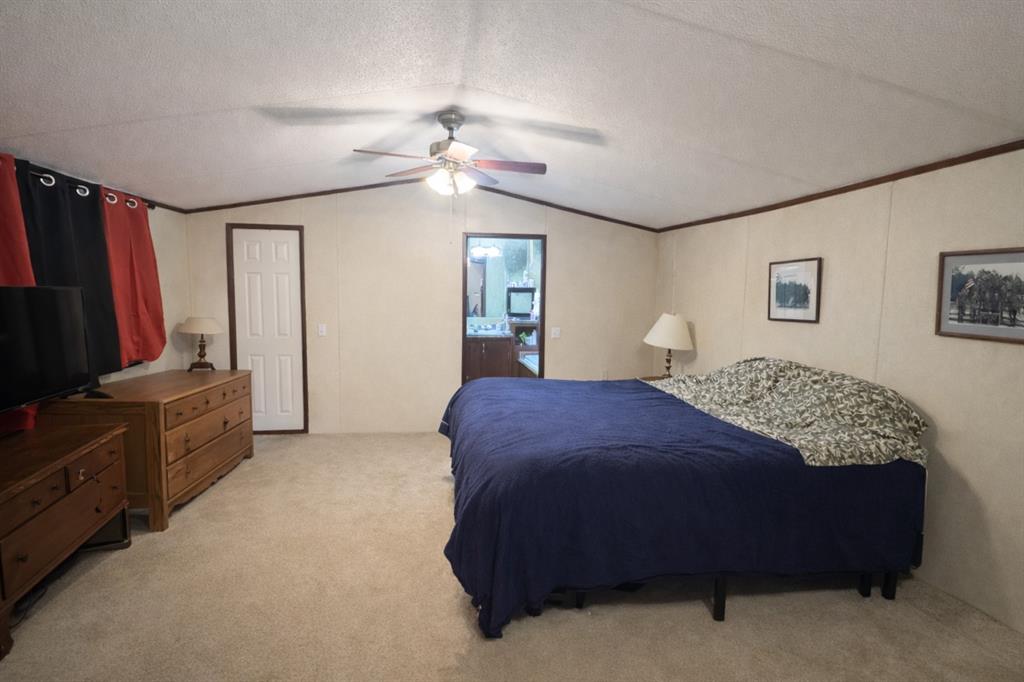 400 Avenue D Point, TX 75472 - Photo 6 of 13