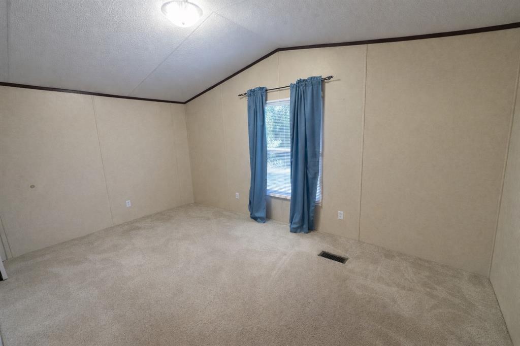 400 Avenue D Point, TX 75472 - Photo 8 of 13