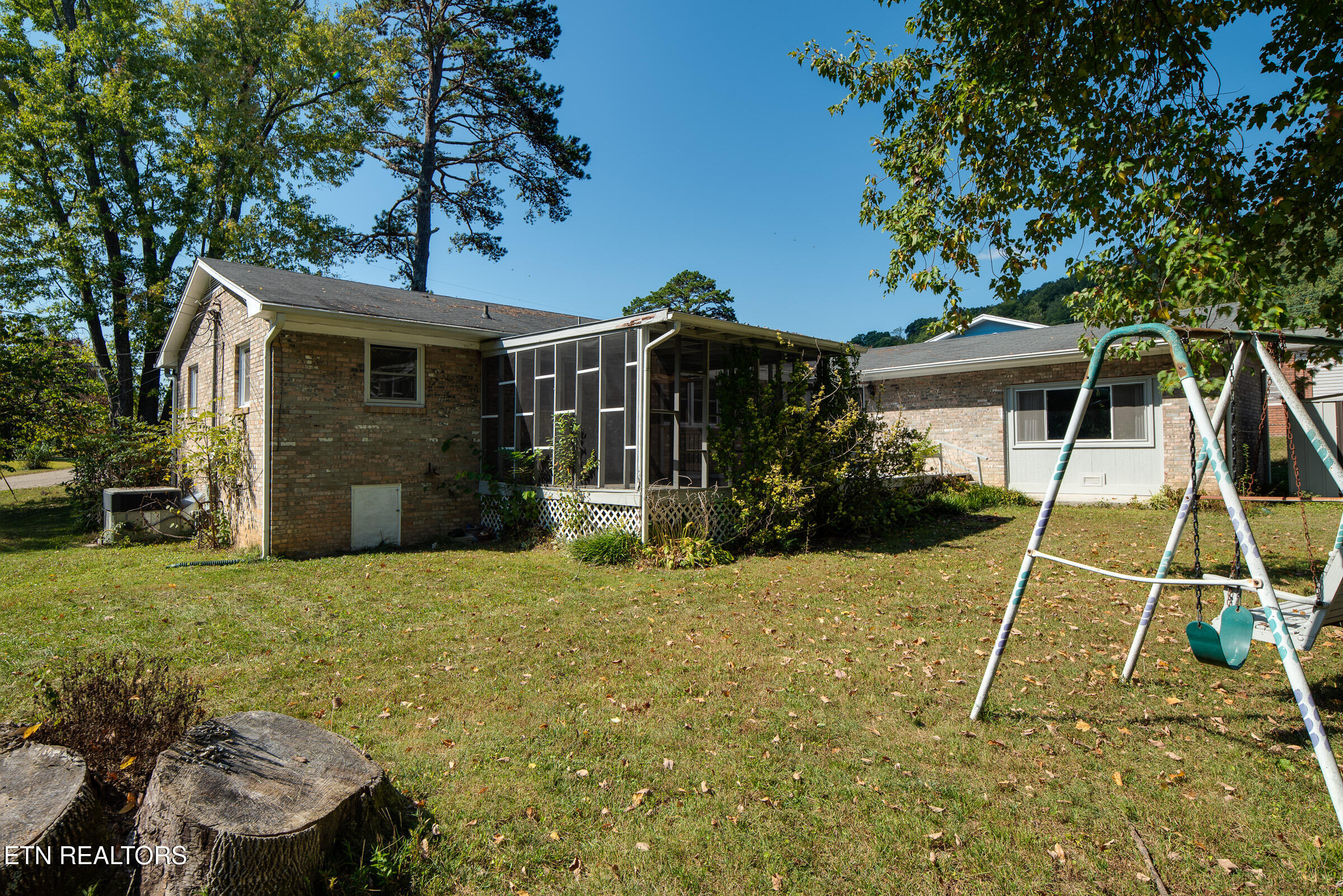 6604 Duke Road Knoxville, TN 37918 - Photo 6 of 19 JBP_Duke6604_2400px-6