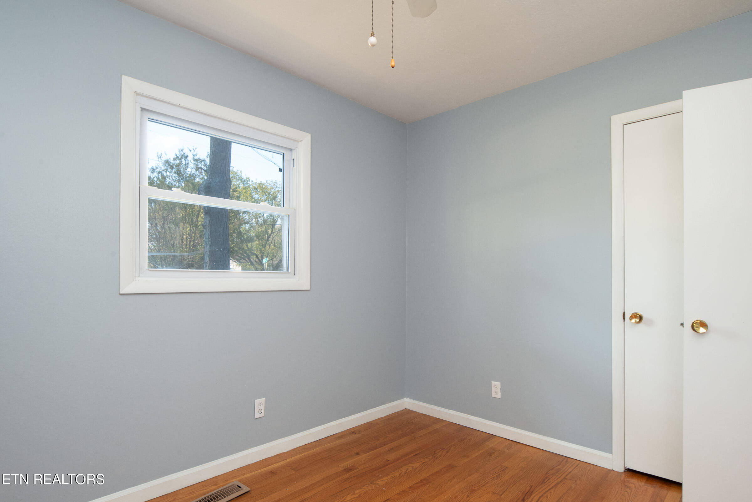 6604 Duke Road Knoxville, TN 37918 - Photo 7 of 19 JBP_Duke6604_2400px-7