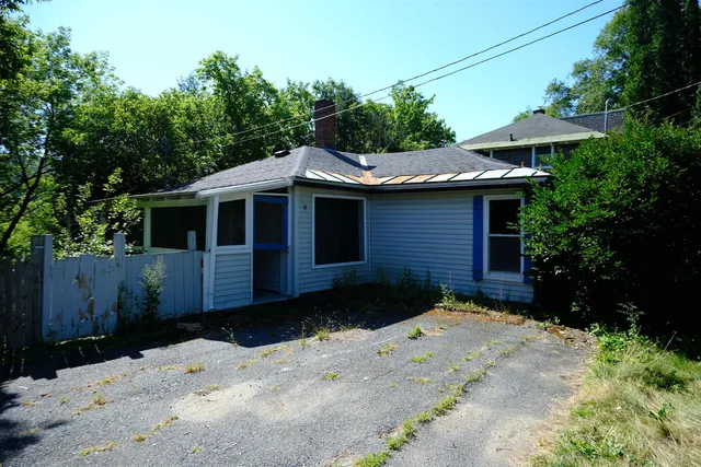 $89,000 | 166 Hooker Hill Road, St. Johnsbury, VT 05819