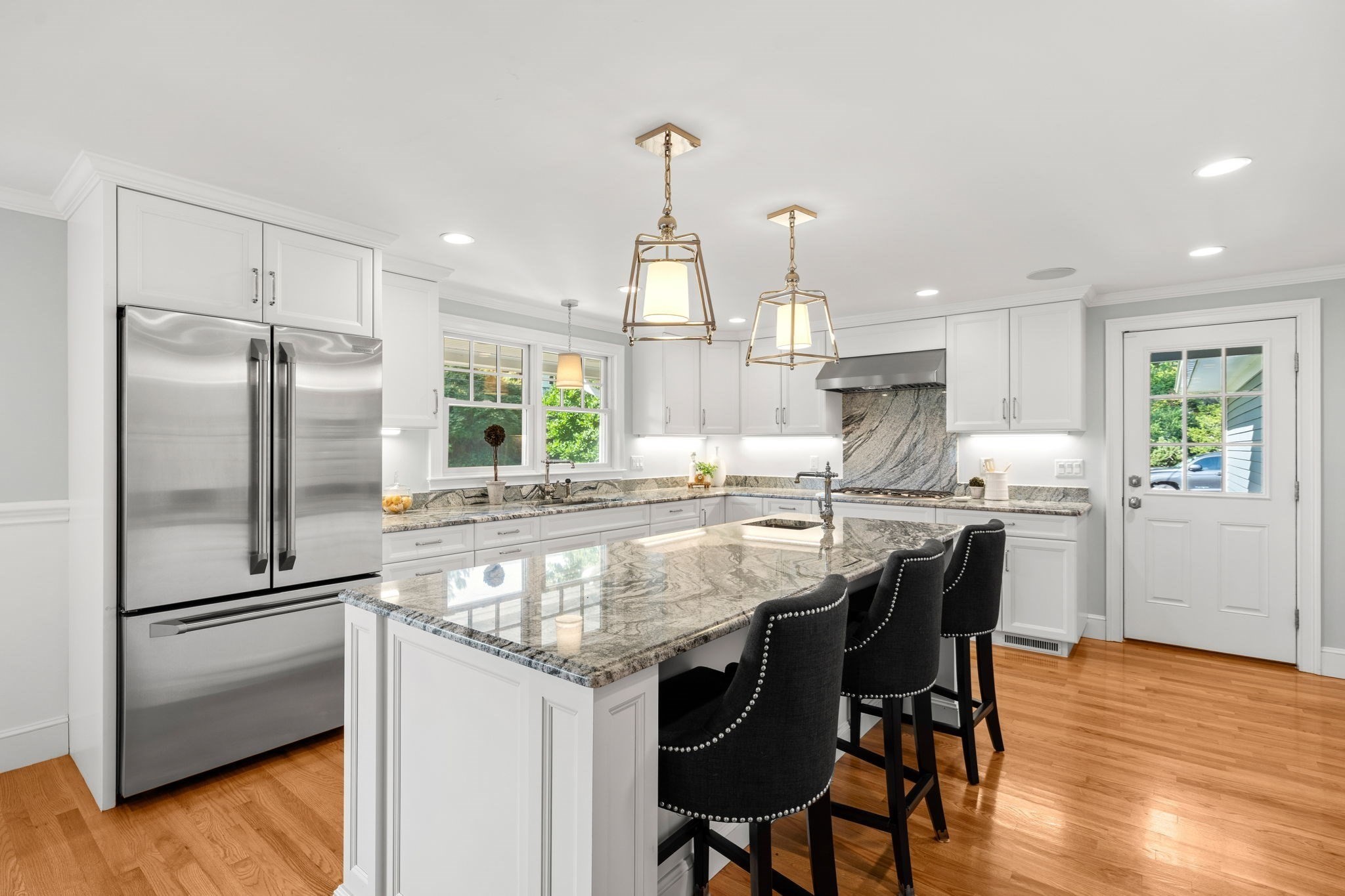 89 Gale Road Swampscott, MA 01907 - Photo 8 of 42 Gallery Image 8