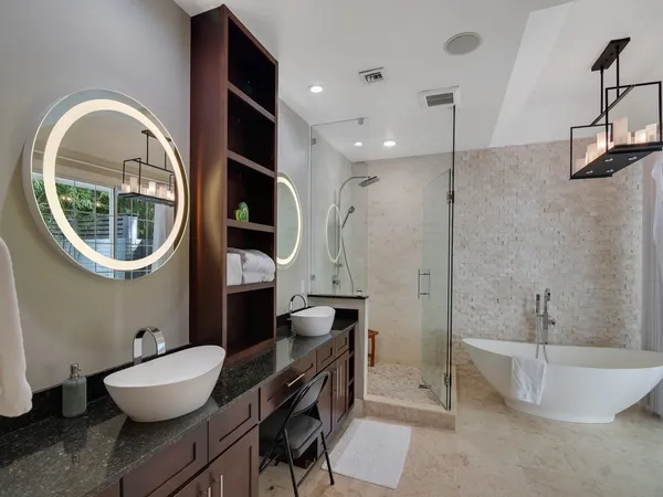 a view of a walk in closet