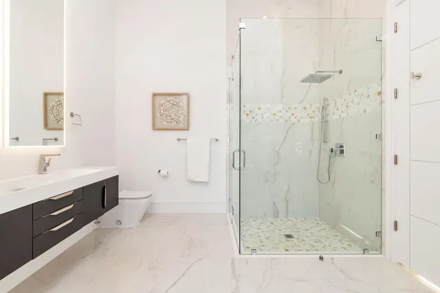 a view of walk in closet