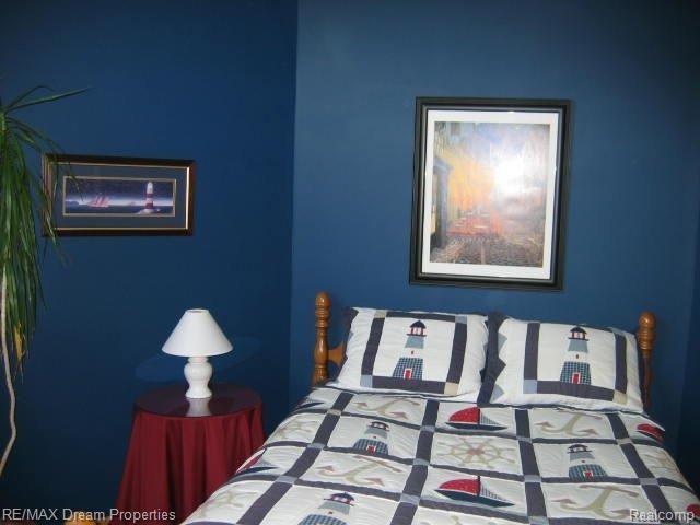 6577 East Ridge Court Brighton, MI 48116 - Photo 8 of 11 BEDROOM