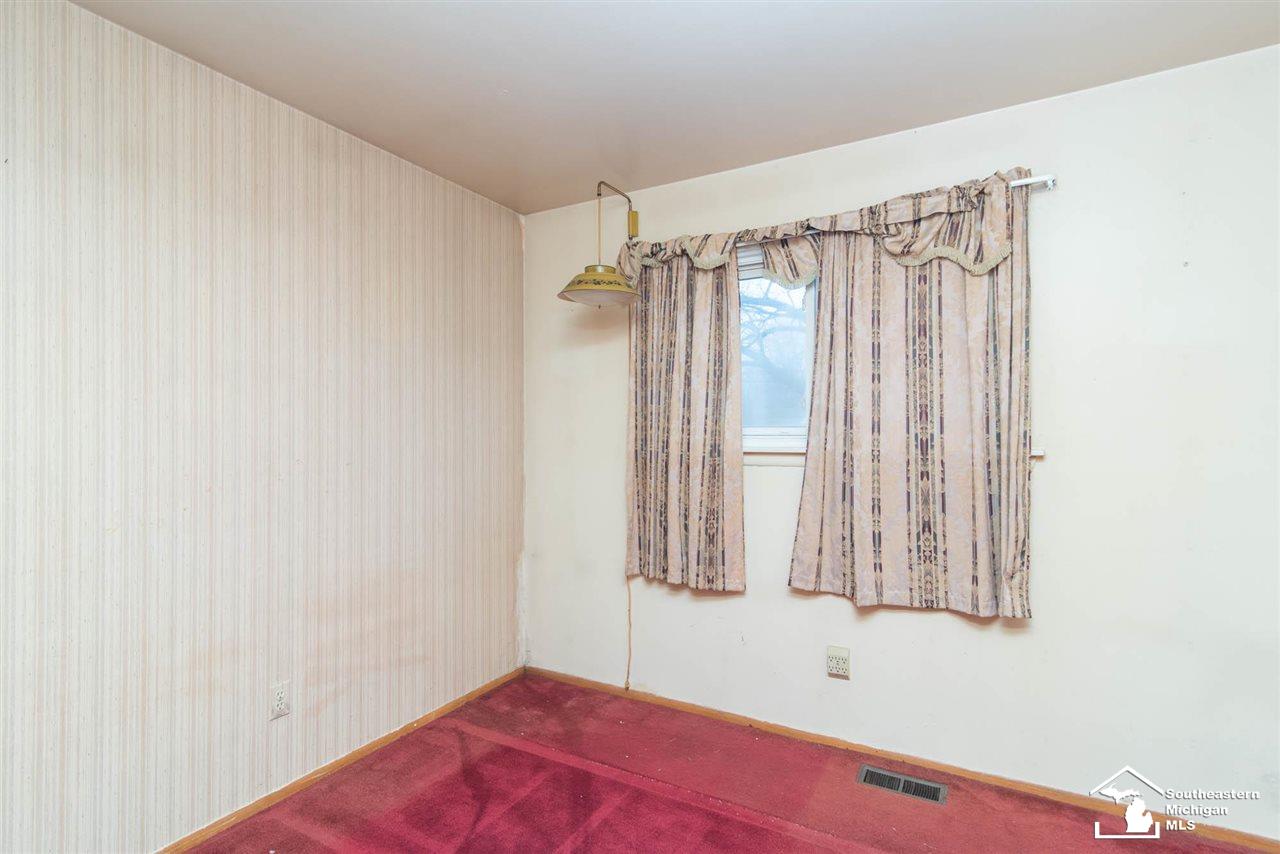 1054 South Henry Ruff Road Westland, MI 48186 - Photo 12 of 14