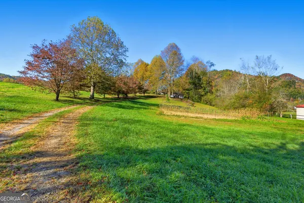 $695,000 | 230 Majors Lane, Rabun Gap, GA 30568