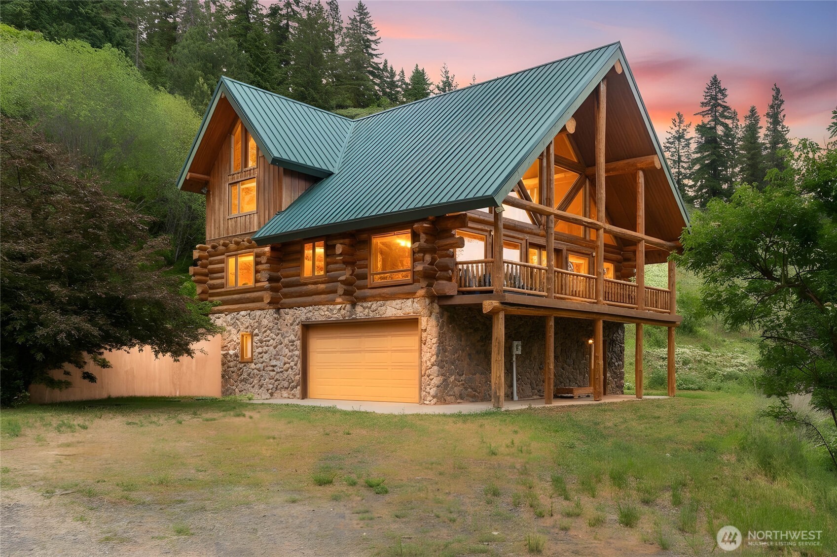 9350 North Fork Road Cashmere, WA 98815 - Photo 1 of 39