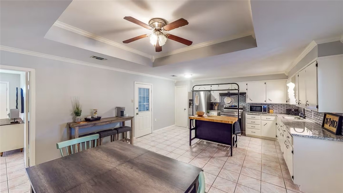 4736 Gholson Road Waco, TX 76705 - Photo 17 of 31