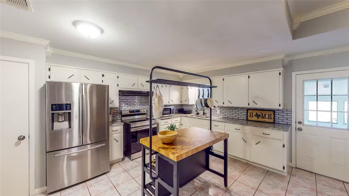 4736 Gholson Road Waco, TX 76705 - Photo 19 of 31