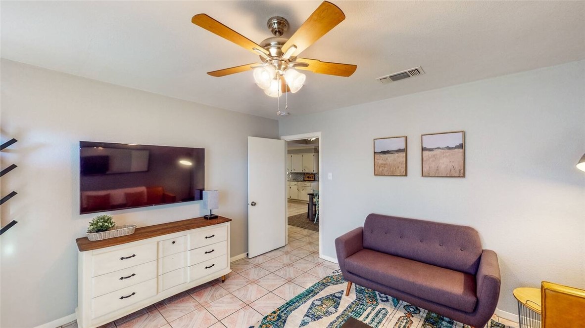 4736 Gholson Road Waco, TX 76705 - Photo 20 of 31