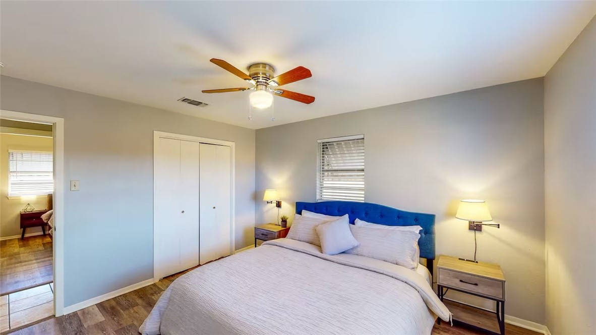 4736 Gholson Road Waco, TX 76705 - Photo 9 of 31