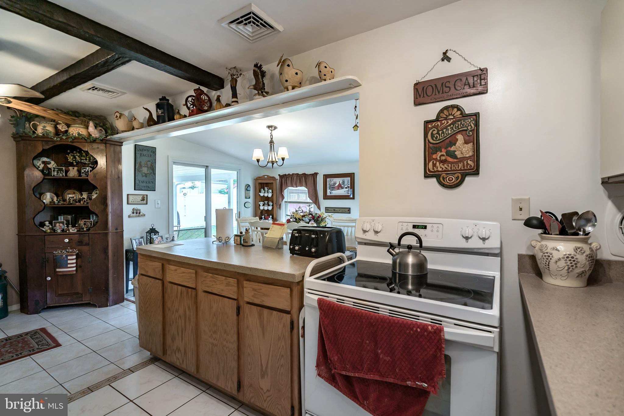 6 Umber Road Levittown, PA 19056 - Photo 12 of 30 Gallery Image 12