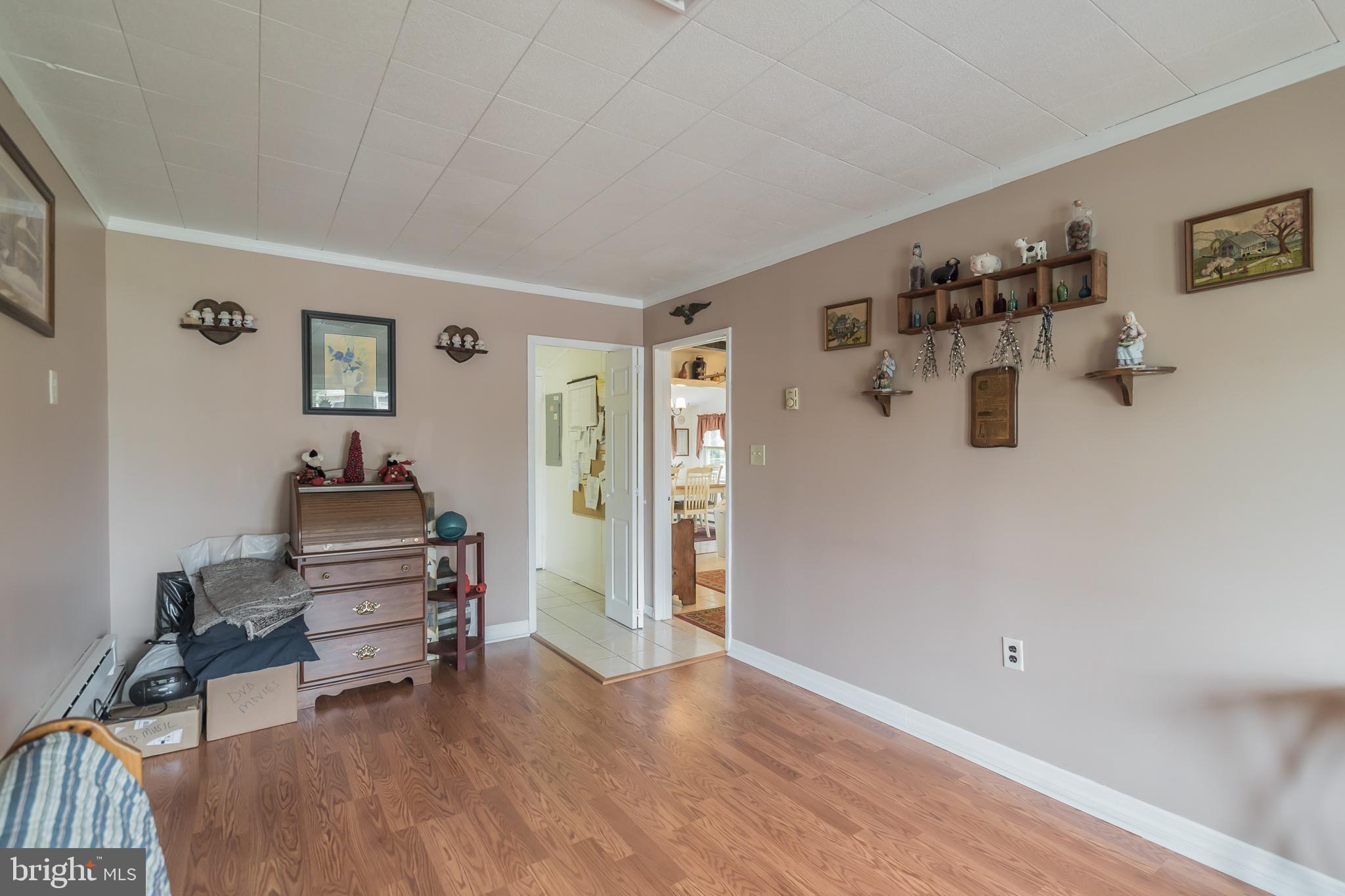 6 Umber Road Levittown, PA 19056 - Photo 16 of 30 Gallery Image 16
