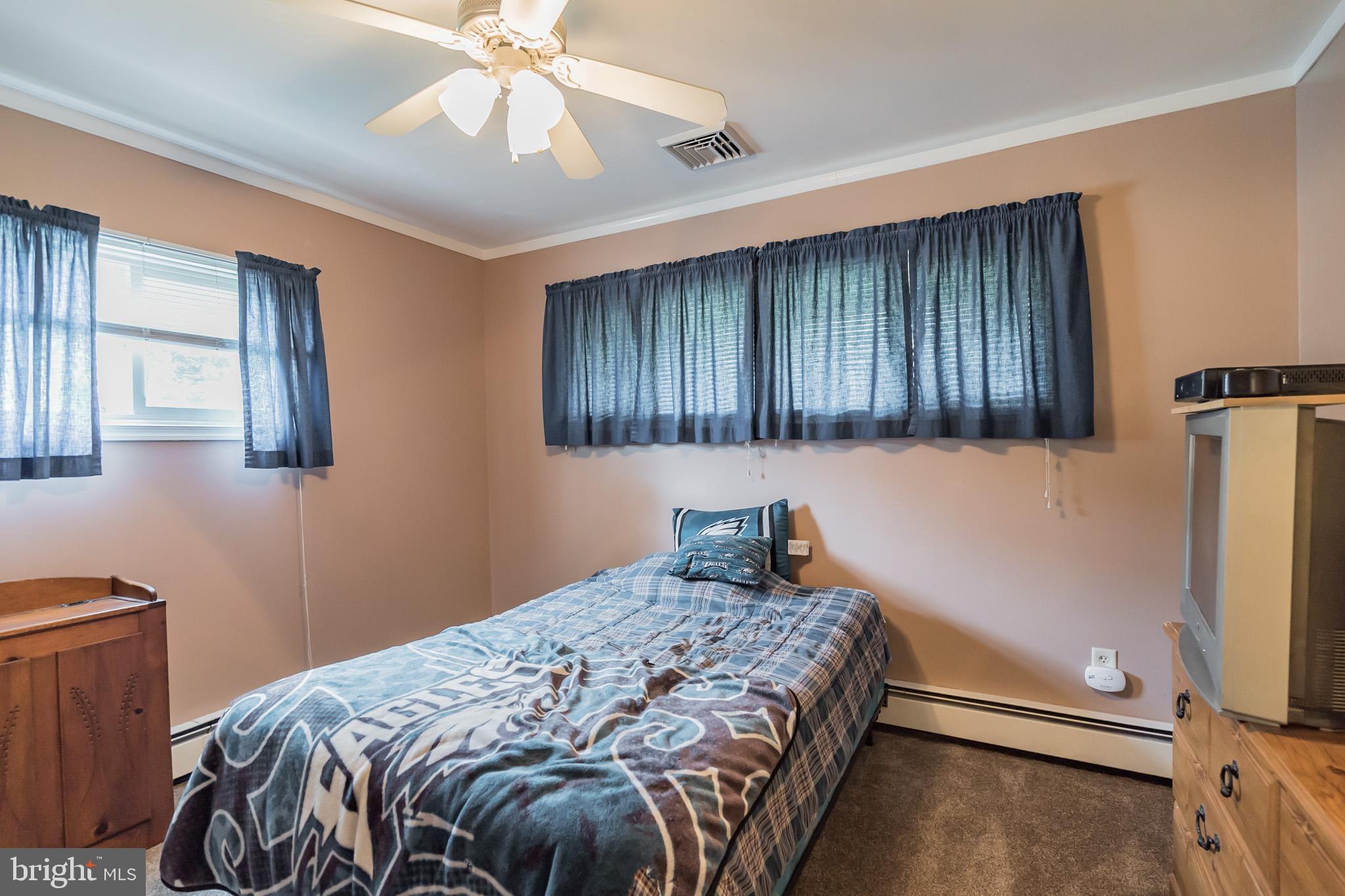 6 Umber Road Levittown, PA 19056 - Photo 18 of 30 Gallery Image 18