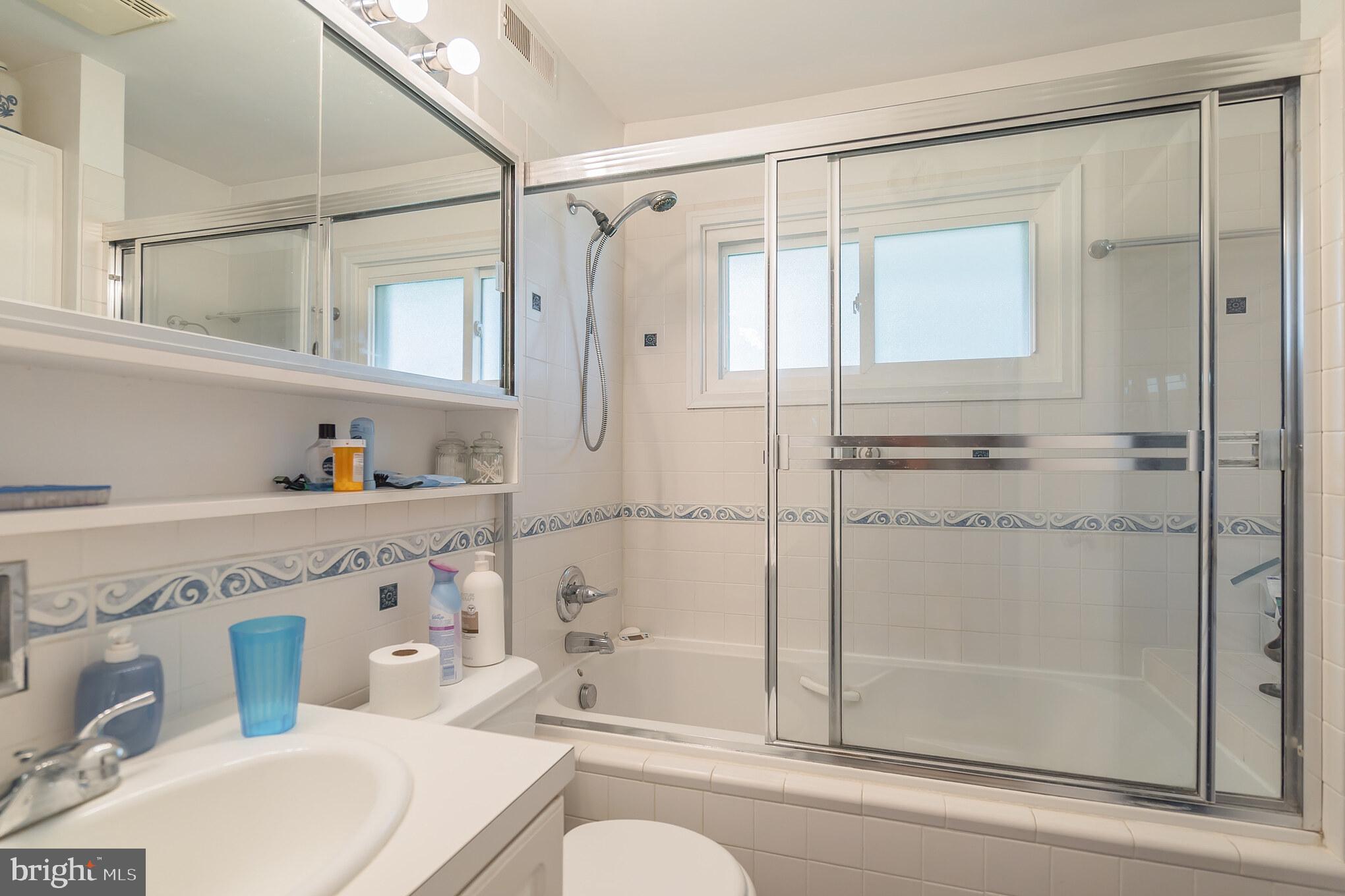 6 Umber Road Levittown, PA 19056 - Photo 21 of 30 Gallery Image 21
