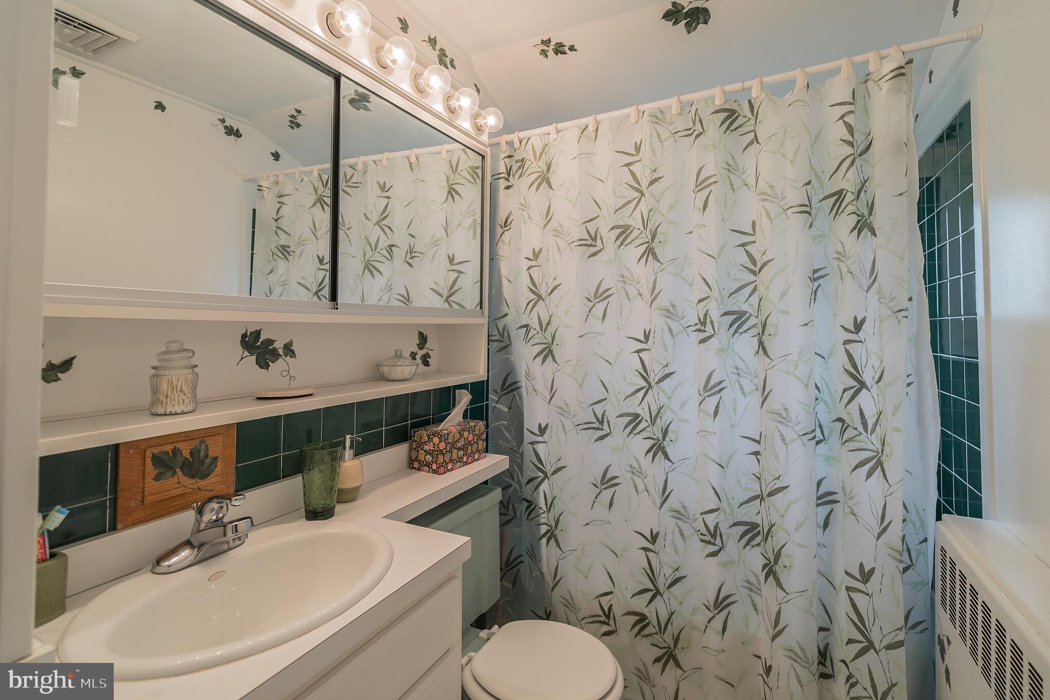 6 Umber Road Levittown, PA 19056 - Photo 25 of 30 Gallery Image 25