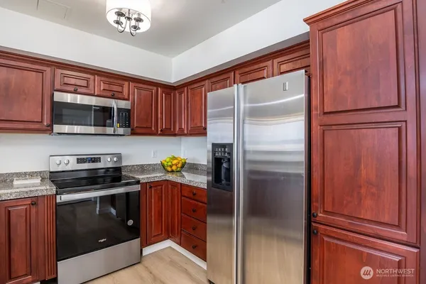 $320,000 | 3201 Pacific Avenue, Unit 907, Tacoma, WA 98418