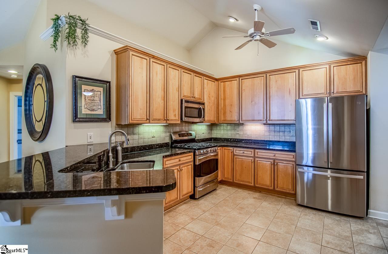 158 Grinders Circle Greer, SC 29650 - Photo 10 of 33