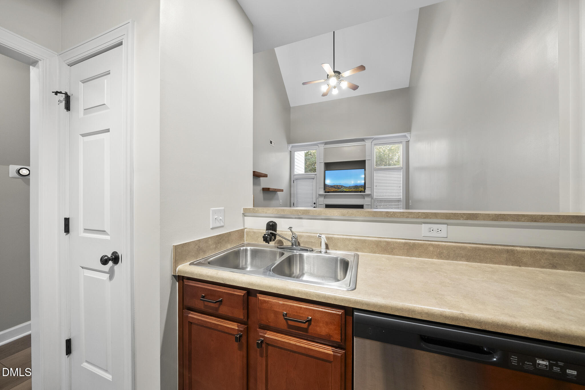 4806 Landover Arbor Place Raleigh, NC 27616 - Photo 13 of 40 DSC06355