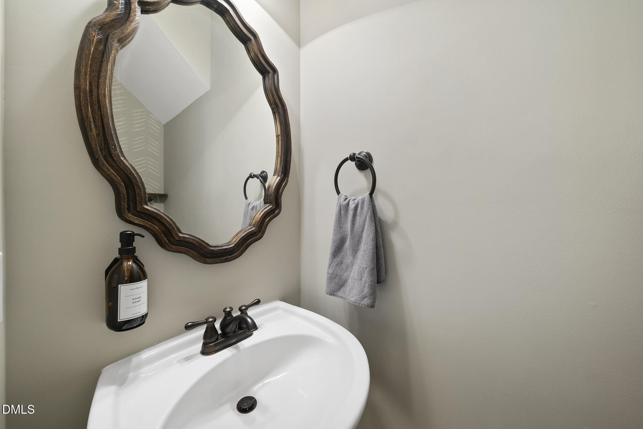 4806 Landover Arbor Place Raleigh, NC 27616 - Photo 10 of 40 DSC06346