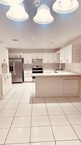 $3,300 | Undisclosed Address, Miami, FL 33157