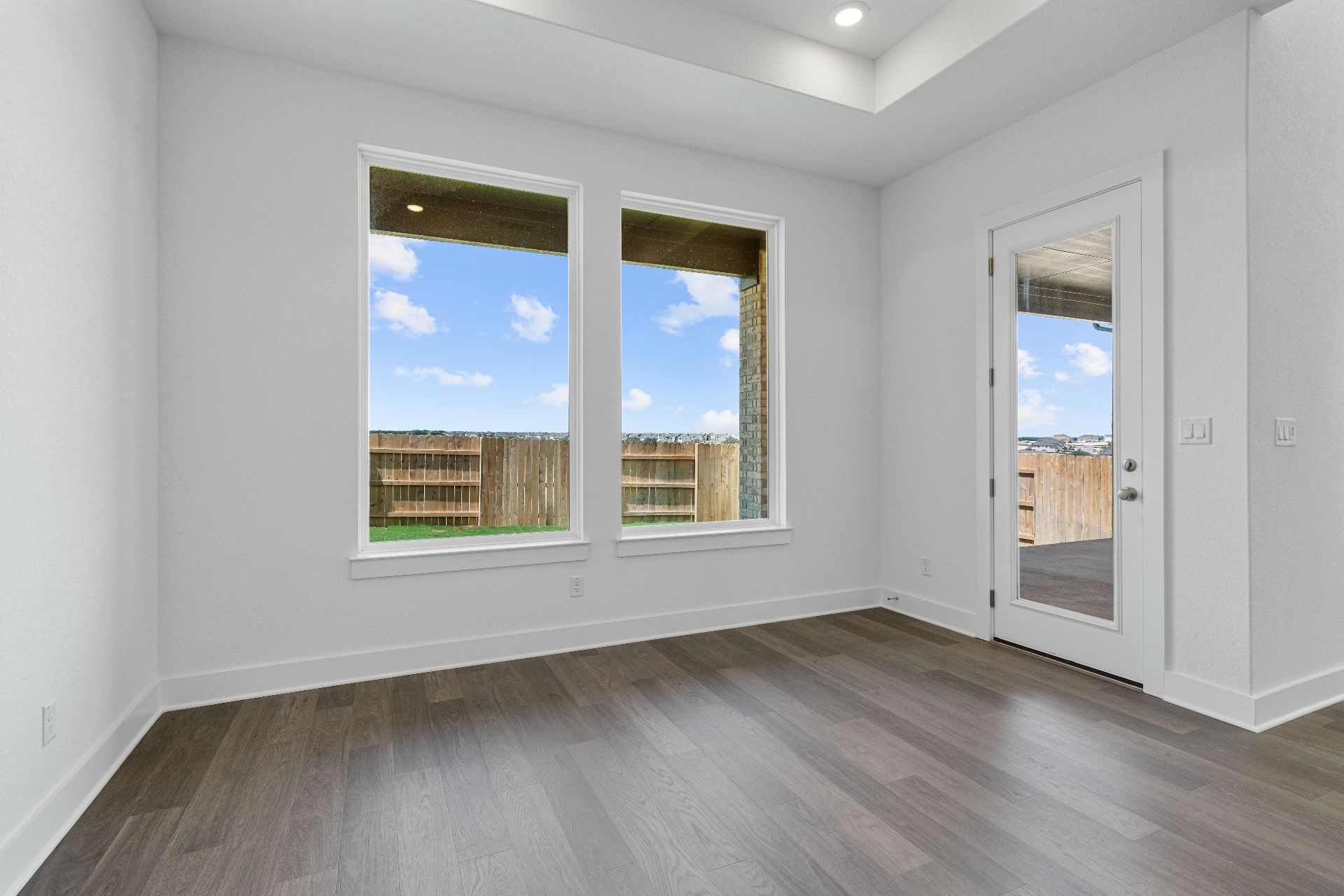 820 South Hemingway Loop Liberty Hill, TX 78642 - Photo 12 of 35 Casual Dining off of Kitchen