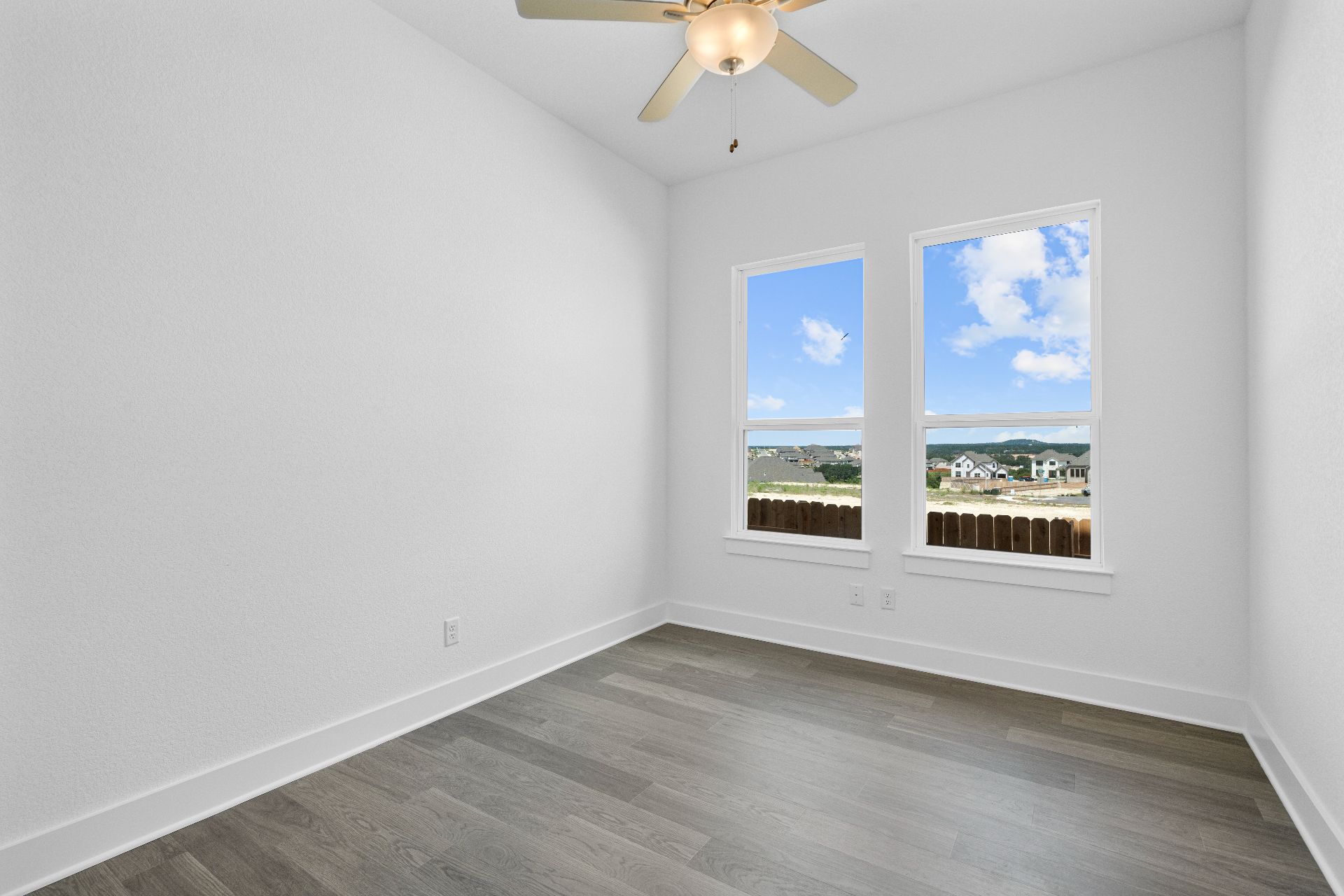 820 South Hemingway Loop Liberty Hill, TX 78642 - Photo 6 of 35 Study