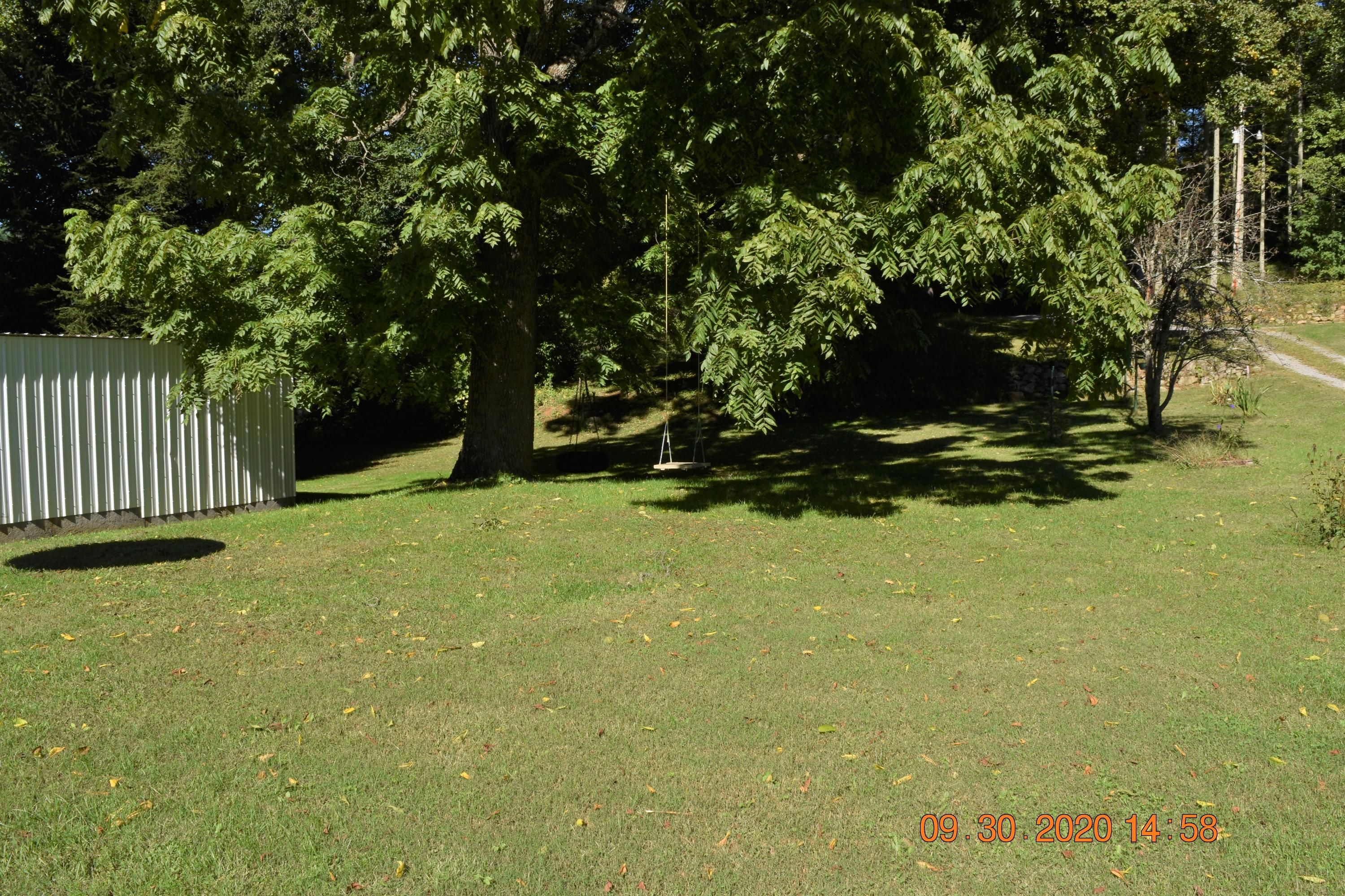 187 Dry Branch Road Elizabethton, TN 37643 - Photo 9 of 43 12