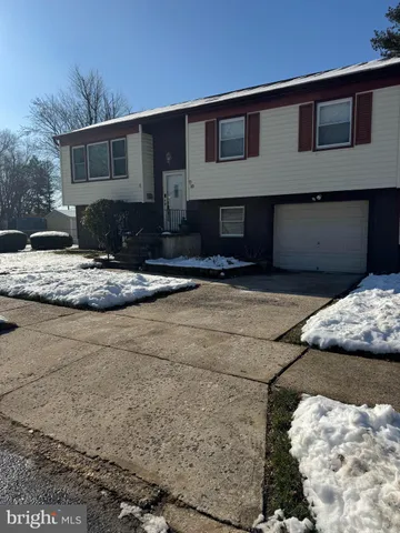 $385,000 | 15 Estate Road, Pemberton, NJ 08068