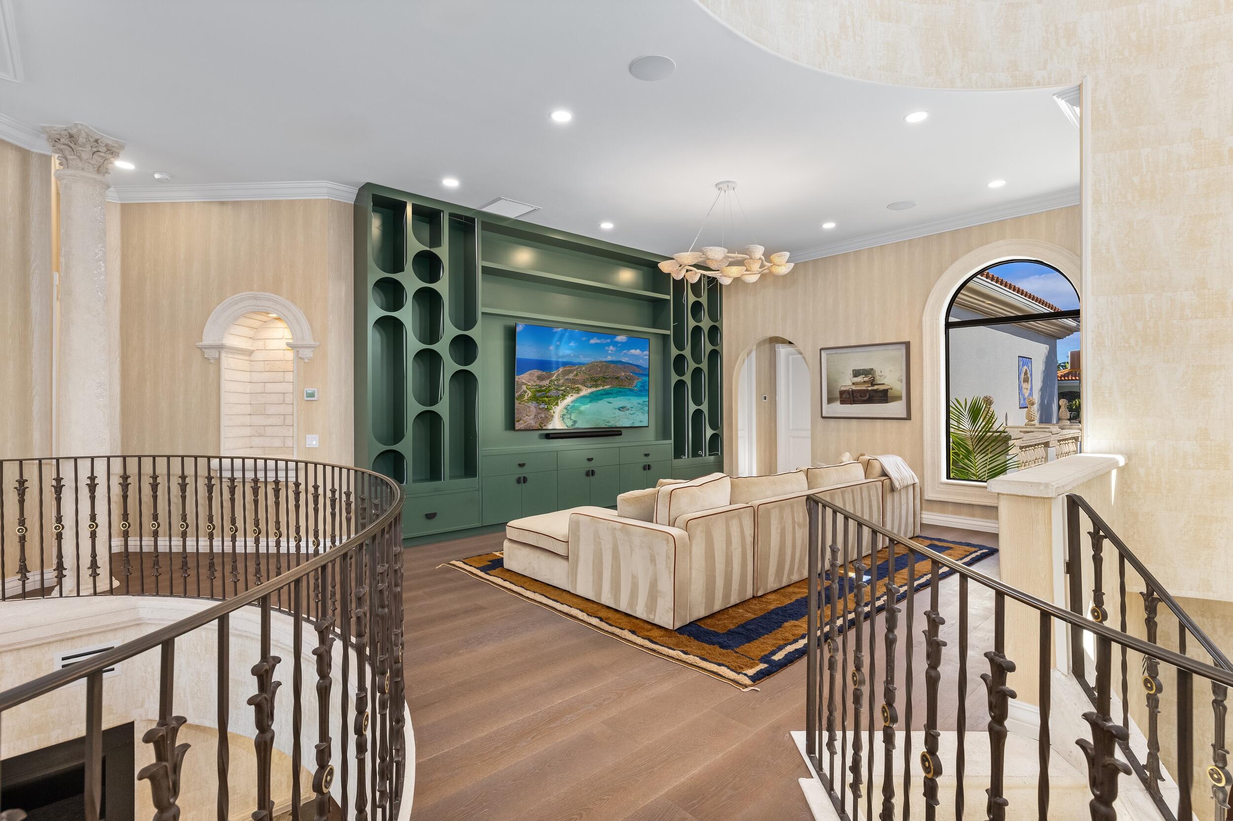 422 Addison Park Lane Boca Raton, FL 33432 - Photo 38 of 70 Upstairs lounge