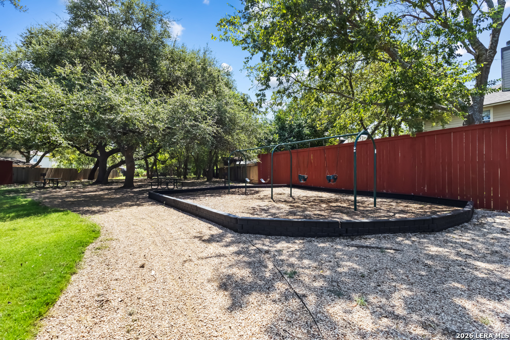 908 Rimrock Trail Schertz, TX 78154 - Photo 30 of 32 Gallery Image 30