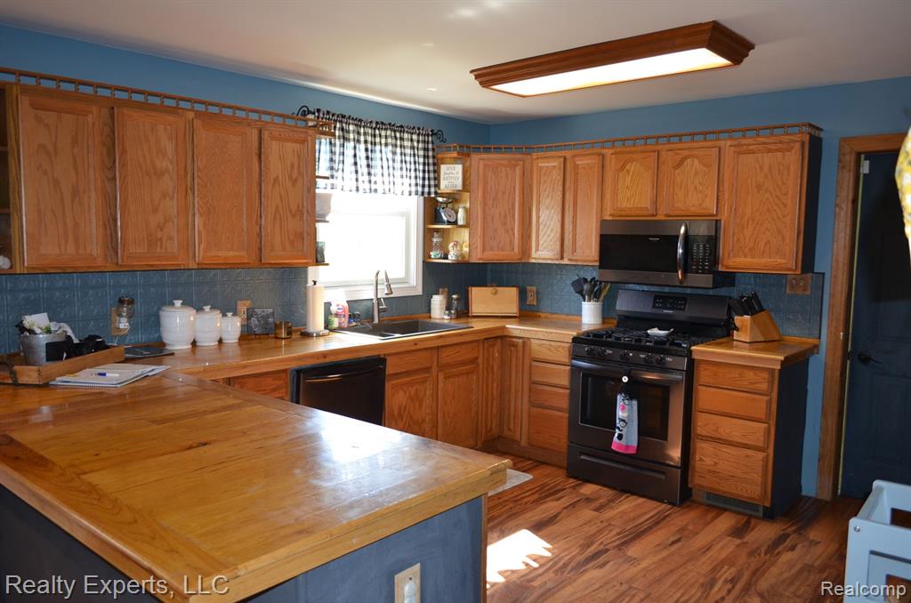 13101 Allison Road Milan, MI 48160 - Photo 4 of 61