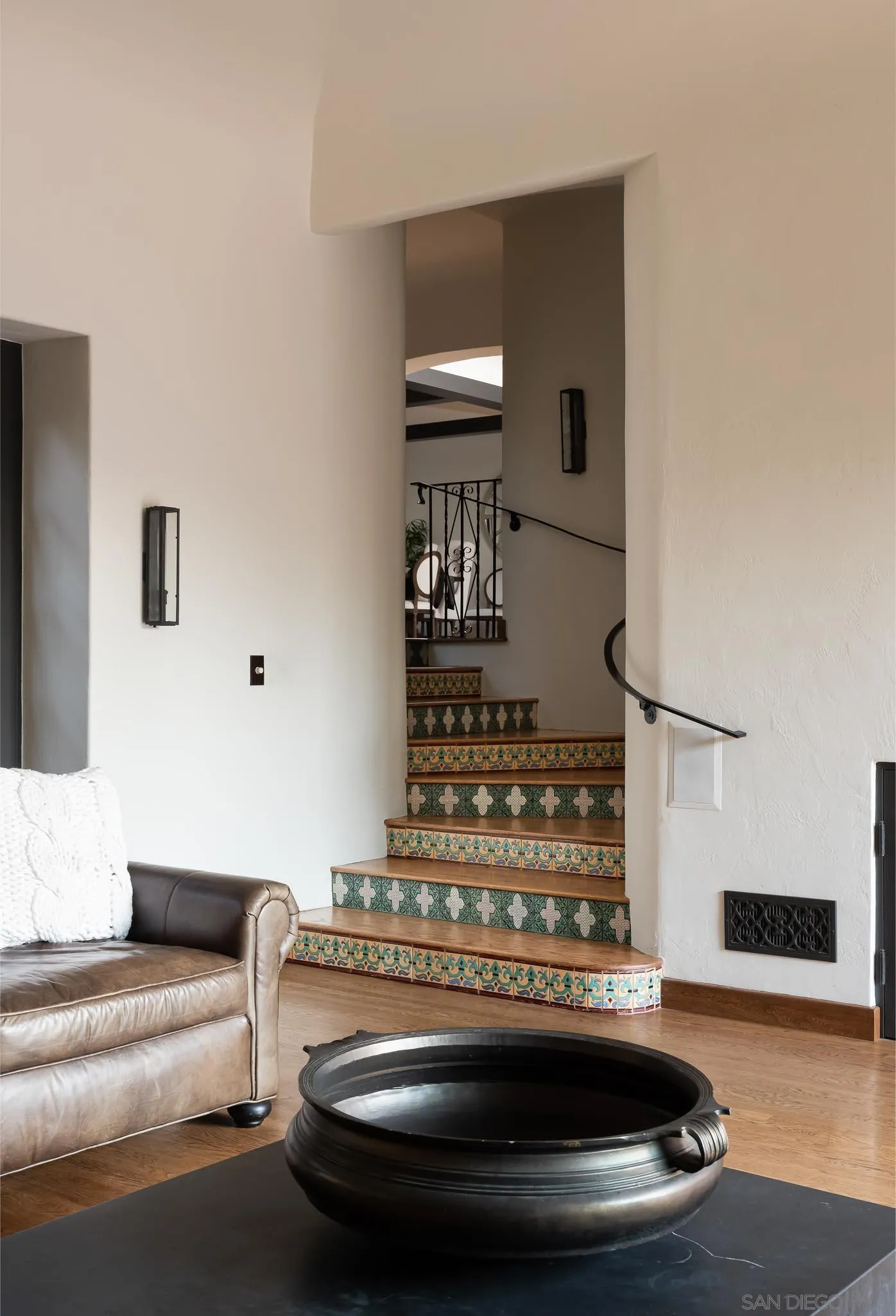 1004 Devonshire Drive San Diego, CA 92107 - Photo 18 of 54 a living room with furniture and a chandelier